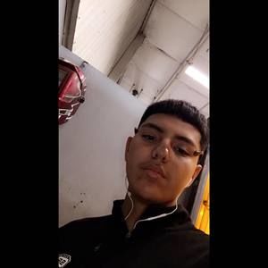 Meet your Posher, Marc